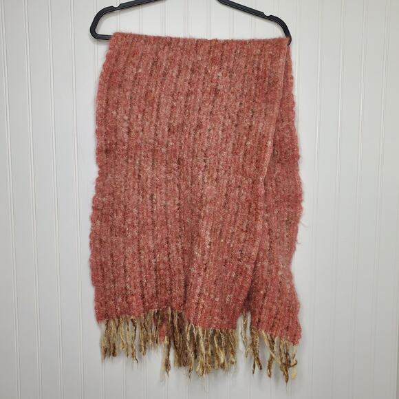 Thornhill Hand Weavers Pink Wool Scarf Fringe Soft Handmade 70s England Soft - Picture 9 of 10